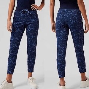 Athleta Blue Floral Trekkie North Printed Active Jogger Etheral Bloom